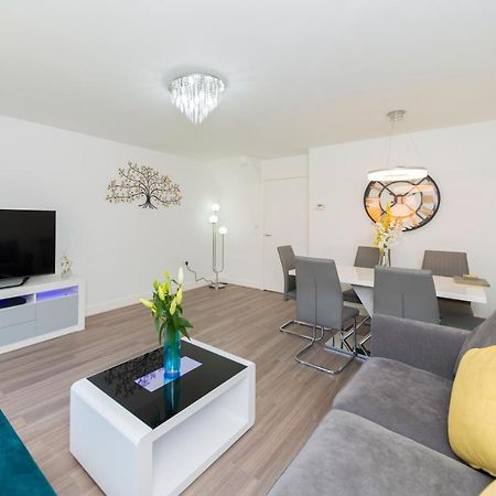 Greenfield Modern 3Br Home - Southcote Lane , Ридинг Экстерьер фото